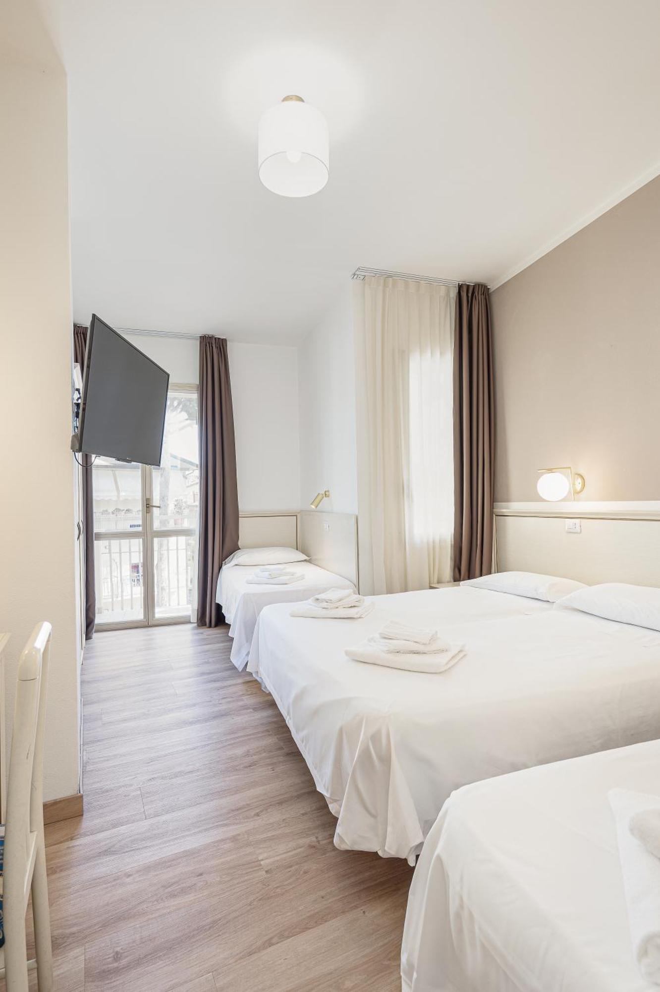 Hotel Schiller Cervia Exteriér fotografie
